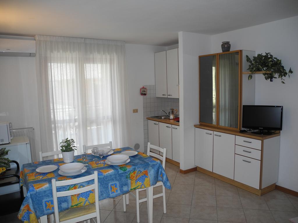 Villa Daniela Apartment Градо Екстер'єр фото